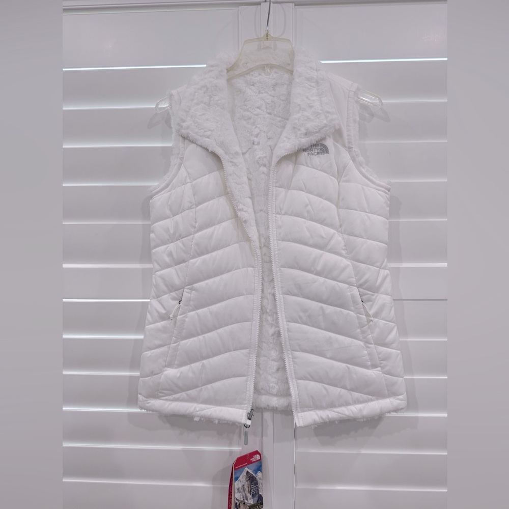 Northface puffer vest. Size small. NWT